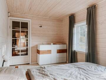 Фото номера Дом с 2 спальнями Дома для отпуска Barbaripolis cottage in the forest г. Dumšiai 46