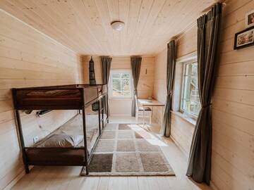 Фото номера Дом с 2 спальнями Дома для отпуска Barbaripolis cottage in the forest г. Dumšiai 9